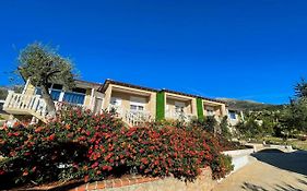 Essos Villas