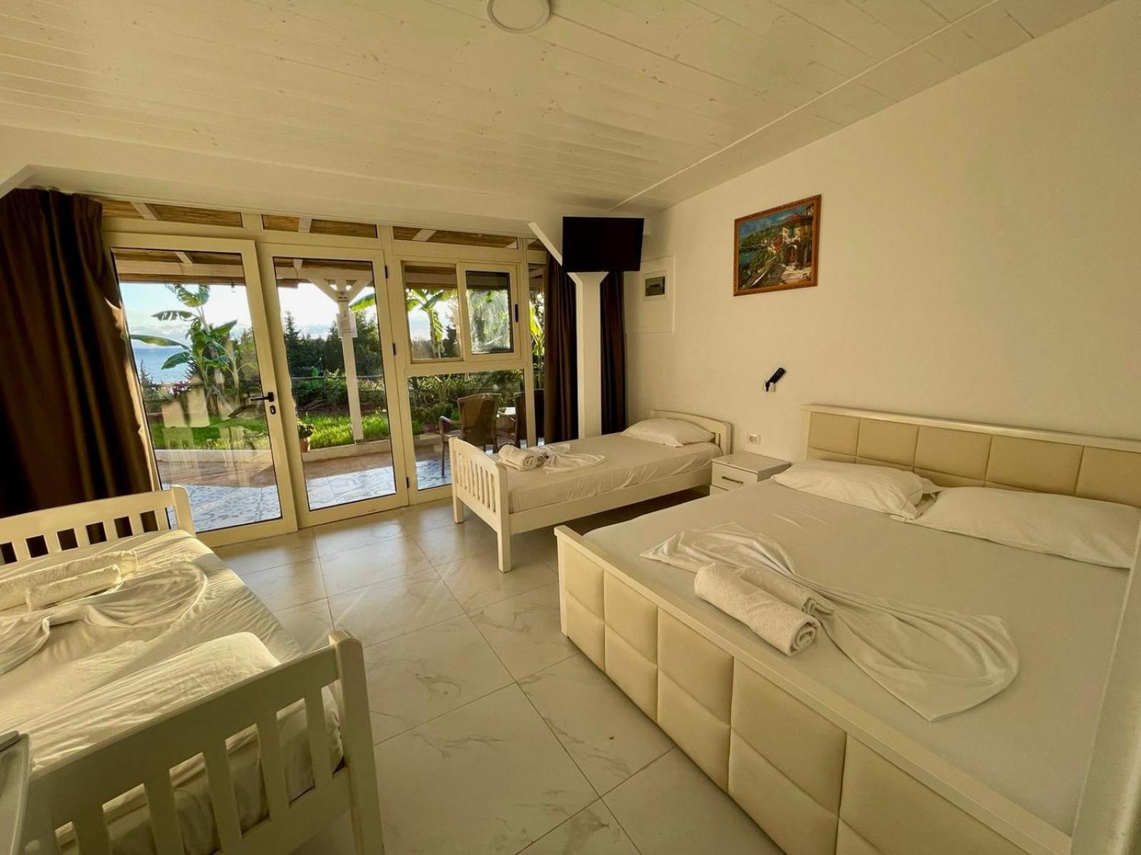 Essos Villas Dhërmi Exteriér fotografie